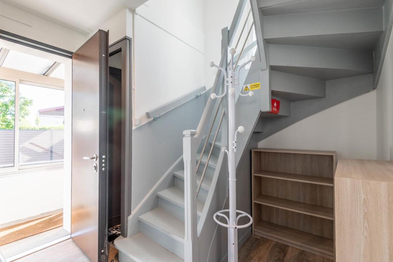 Ideally Located Furnished Townhouse With 3 Bedrooms Parking & Garden Annecy Exterior photo